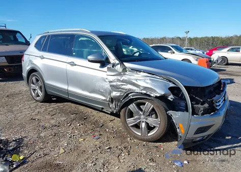 2021 Volkswagen Tiguan 2.0T Se/2.0T Se R-Line Black/2.0T Sel z USA, uszkodzony, nr VIN 3VV3B7AX2MM005135